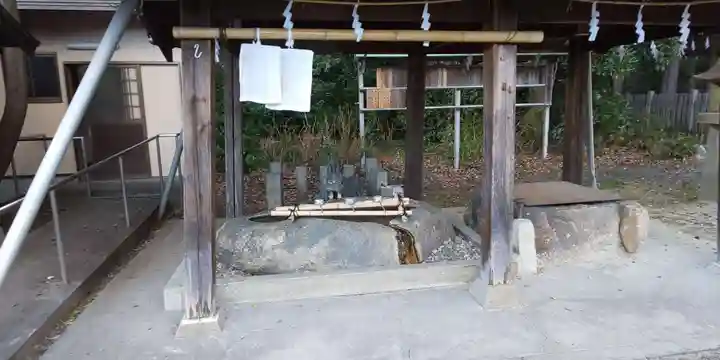 白山神社(木曽川町黒田)の手水舎