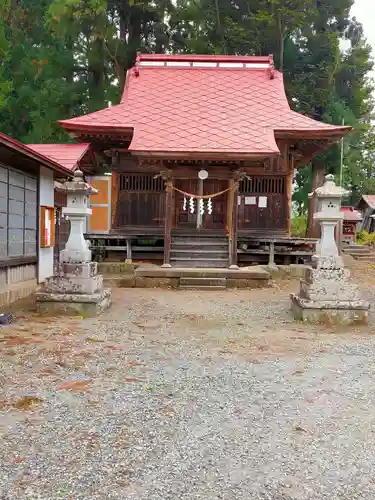 薬師神社の本殿