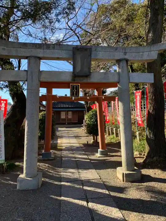 正一位霊験稲荷社の鳥居