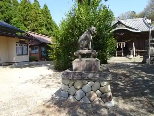 楢葉八幡神社の狛犬