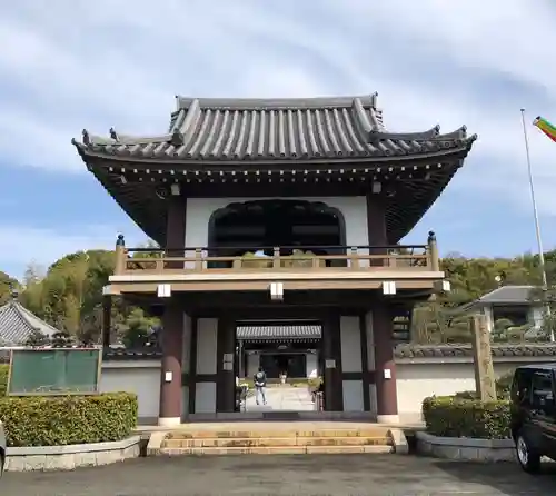 長寿寺の山門・神門