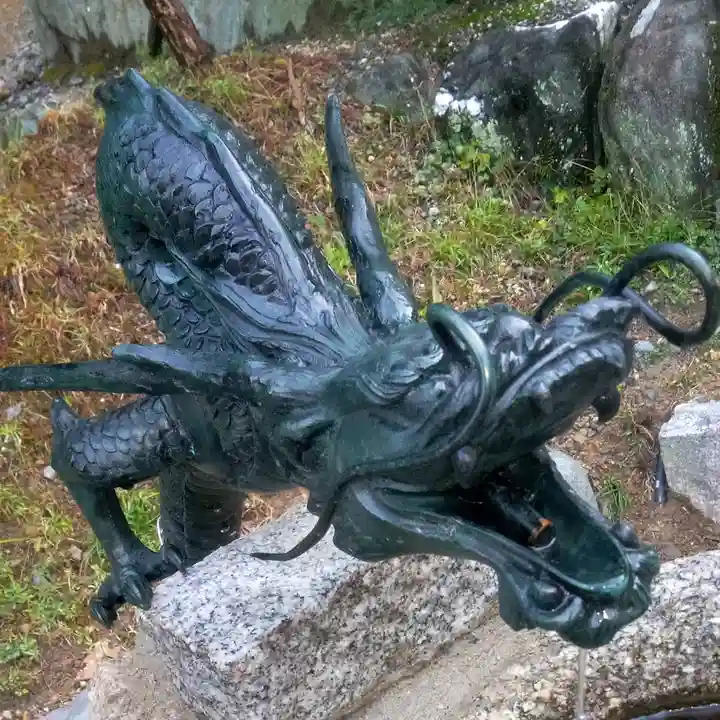 笠原寺の手水舎