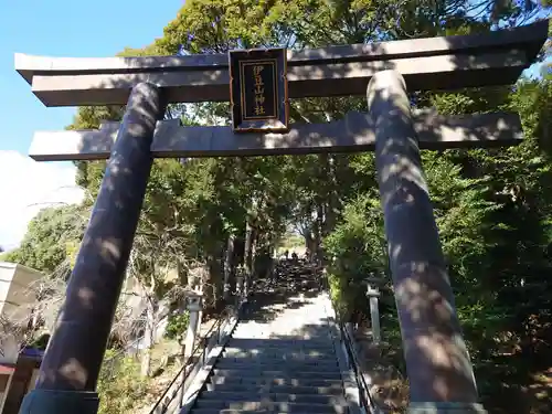 伊豆山神社の鳥居