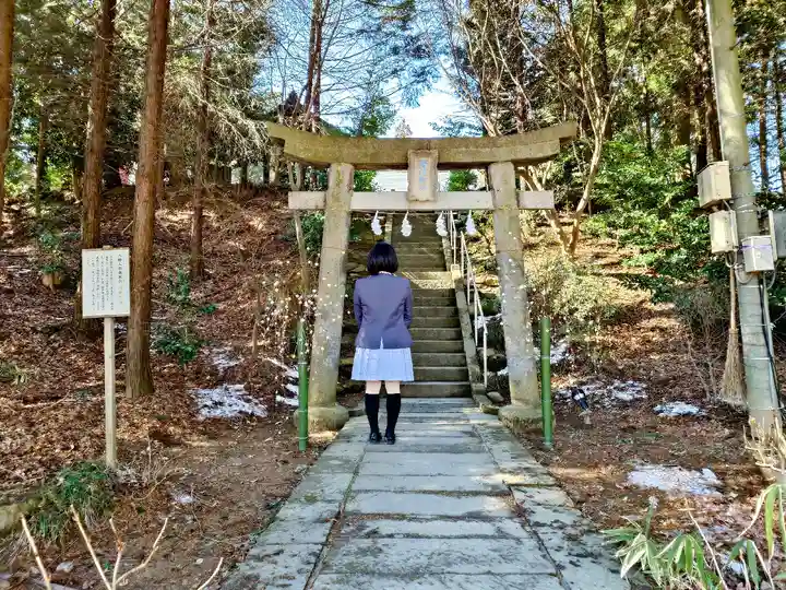 滑川神社 - 仕事と子どもの守り神の鳥居
