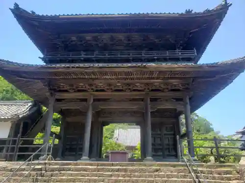 行基寺の山門