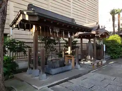 氷川鍬神社の手水舎