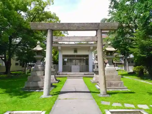 寳田社の鳥居