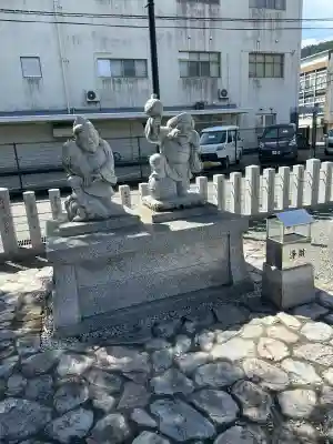 出雲大社飛騨教会の{uncategorized: "未分類", other: "その他", undefined: "問題あり", building: "その他建物", grave: "お墓", sacred_gate: "鳥居", guardian: "狛犬", statue: "像", buddha: "仏像", history: "歴史", nature: "自然", garden: "庭園", animal: "動物", pagoda: "塔", temizu: "手水舎", mountain_gate: "山門・神門", sanctuary: "本殿・本堂", subordinate: "末社・摂社", art: "芸術", scenery: "景色", jizo: "地蔵", ema: "絵馬", goshuin: "御朱印", omikuji: "おみくじ", items: "授与品その他", amulet: "お守り", goshuincho: "御朱印帳", eats: "食事", festival: "お祭り", votive_dance: "神楽", shichigosan: "七五三参", wedding: "結婚式", experience: "体験その他", initially: "初詣", around: "周辺", anti_infection: "感染症対策"}