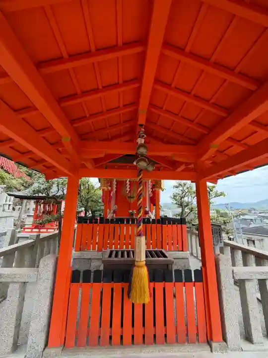 建勲神社の{uncategorized: "未分類", other: "その他", undefined: "問題あり", building: "その他建物", grave: "お墓", sacred_gate: "鳥居", guardian: "狛犬", statue: "像", buddha: "仏像", history: "歴史", nature: "自然", garden: "庭園", animal: "動物", pagoda: "塔", temizu: "手水舎", mountain_gate: "山門・神門", sanctuary: "本殿・本堂", subordinate: "末社・摂社", art: "芸術", scenery: "景色", jizo: "地蔵", ema: "絵馬", goshuin: "御朱印", omikuji: "おみくじ", items: "授与品その他", amulet: "お守り", goshuincho: "御朱印帳", eats: "食事", festival: "お祭り", votive_dance: "神楽", shichigosan: "七五三参", wedding: "結婚式", experience: "体験その他", initially: "初詣", around: "周辺", anti_infection: "感染症対策"}