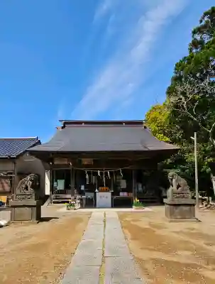 椿ノ海　水神社の{uncategorized: "未分類", other: "その他", undefined: "問題あり", building: "その他建物", grave: "お墓", sacred_gate: "鳥居", guardian: "狛犬", statue: "像", buddha: "仏像", history: "歴史", nature: "自然", garden: "庭園", animal: "動物", pagoda: "塔", temizu: "手水舎", mountain_gate: "山門・神門", sanctuary: "本殿・本堂", subordinate: "末社・摂社", art: "芸術", scenery: "景色", jizo: "地蔵", ema: "絵馬", goshuin: "御朱印", omikuji: "おみくじ", items: "授与品その他", amulet: "お守り", goshuincho: "御朱印帳", eats: "食事", festival: "お祭り", votive_dance: "神楽", shichigosan: "七五三参", wedding: "結婚式", experience: "体験その他", initially: "初詣", around: "周辺", anti_infection: "感染症対策"}