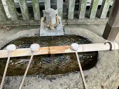羊神社の手水舎