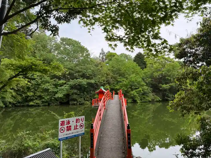 安志加茂神社の{uncategorized: "未分類", other: "その他", undefined: "問題あり", building: "その他建物", grave: "お墓", sacred_gate: "鳥居", guardian: "狛犬", statue: "像", buddha: "仏像", history: "歴史", nature: "自然", garden: "庭園", animal: "動物", pagoda: "塔", temizu: "手水舎", mountain_gate: "山門・神門", sanctuary: "本殿・本堂", subordinate: "末社・摂社", art: "芸術", scenery: "景色", jizo: "地蔵", ema: "絵馬", goshuin: "御朱印", omikuji: "おみくじ", items: "授与品その他", amulet: "お守り", goshuincho: "御朱印帳", eats: "食事", festival: "お祭り", votive_dance: "神楽", shichigosan: "七五三参", wedding: "結婚式", experience: "体験その他", initially: "初詣", around: "周辺", anti_infection: "感染症対策"}