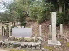 山津照神社の建物その他