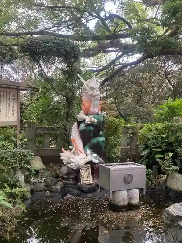 江島神社の末社