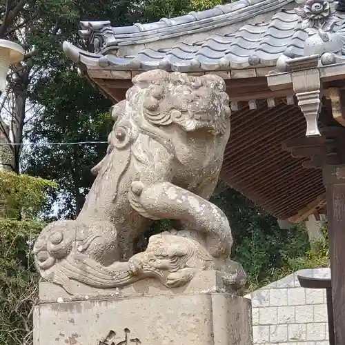 宇佐神社の狛犬