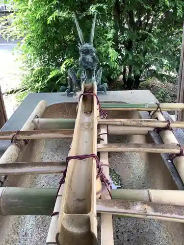 新羅神社の手水舎