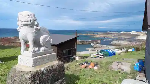 美谷稲荷神社の狛犬