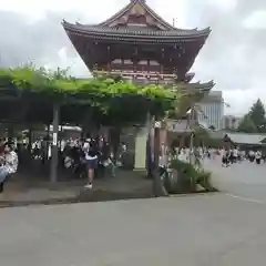 浅草神社の周辺