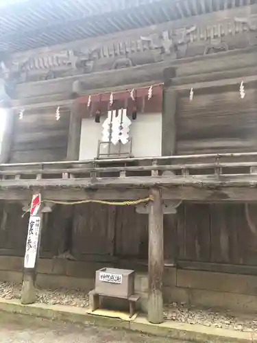 馬見岡綿向神社の本殿