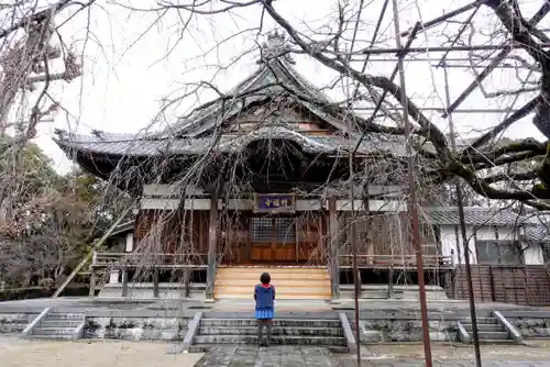 行福寺の本殿・本堂