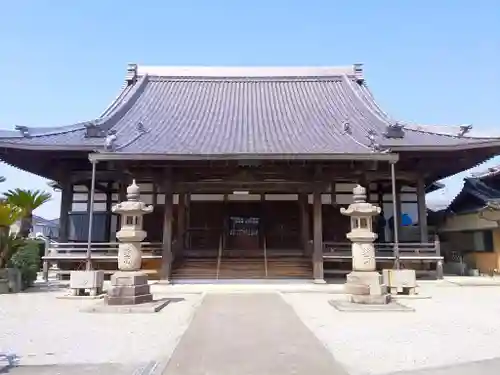 光恩寺の本殿・本堂