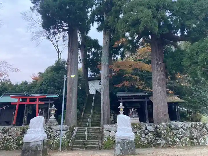 草岡神社のその他建物