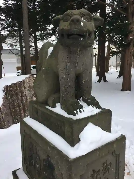 豊栄神社の狛犬