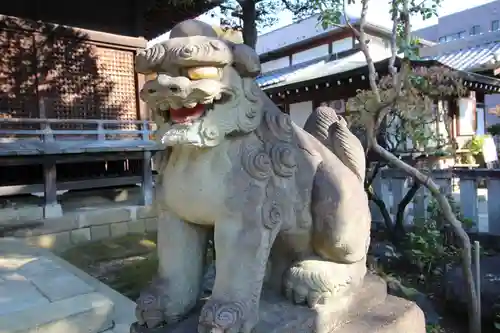 白山神社の狛犬