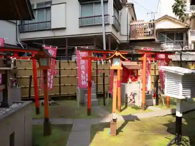 高円寺氷川神社の{uncategorized: "未分類", other: "その他", undefined: "問題あり", building: "その他建物", grave: "お墓", sacred_gate: "鳥居", guardian: "狛犬", statue: "像", buddha: "仏像", history: "歴史", nature: "自然", garden: "庭園", animal: "動物", pagoda: "塔", temizu: "手水舎", mountain_gate: "山門・神門", sanctuary: "本殿・本堂", subordinate: "末社・摂社", art: "芸術", scenery: "景色", jizo: "地蔵", ema: "絵馬", goshuin: "御朱印", omikuji: "おみくじ", items: "授与品その他", amulet: "お守り", goshuincho: "御朱印帳", eats: "食事", festival: "お祭り", votive_dance: "神楽", shichigosan: "七五三参", wedding: "結婚式", experience: "体験その他", initially: "初詣", around: "周辺", anti_infection: "感染症対策"}
