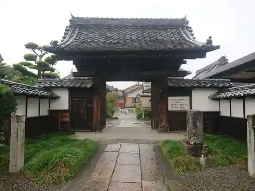 蓮照寺の山門・神門