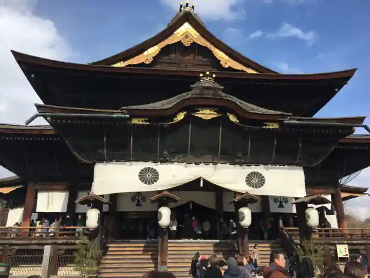 善光寺の本殿・本堂