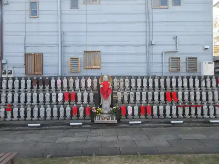 功徳院 東京別院の地蔵