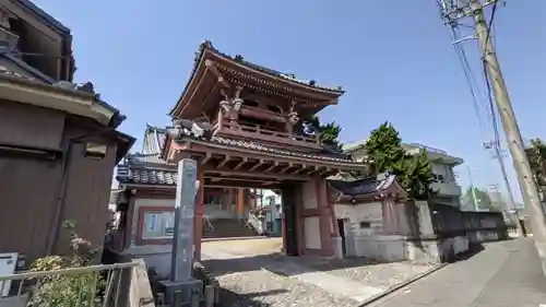 称円寺の山門