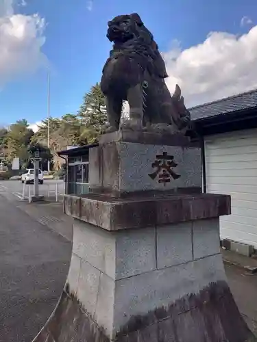 群馬県護国神社の狛犬