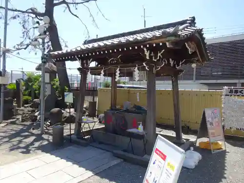 羽田神社の手水舎