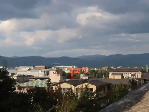 粟田神社の景色