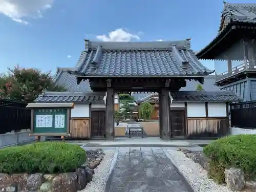 宗栄寺の山門・神門