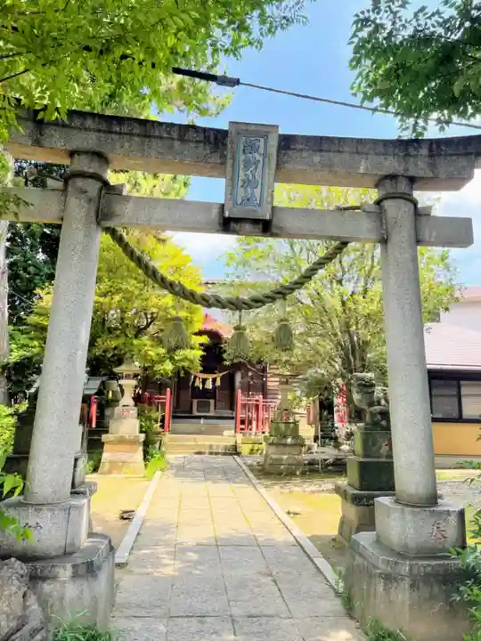 高津諏訪神社の鳥居