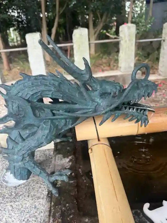 佐野赤城神社の{uncategorized: "未分類", other: "その他", undefined: "問題あり", building: "その他建物", grave: "お墓", sacred_gate: "鳥居", guardian: "狛犬", statue: "像", buddha: "仏像", history: "歴史", nature: "自然", garden: "庭園", animal: "動物", pagoda: "塔", temizu: "手水舎", mountain_gate: "山門・神門", sanctuary: "本殿・本堂", subordinate: "末社・摂社", art: "芸術", scenery: "景色", jizo: "地蔵", ema: "絵馬", goshuin: "御朱印", omikuji: "おみくじ", items: "授与品その他", amulet: "お守り", goshuincho: "御朱印帳", eats: "食事", festival: "お祭り", votive_dance: "神楽", shichigosan: "七五三参", wedding: "結婚式", experience: "体験その他", initially: "初詣", around: "周辺", anti_infection: "感染症対策"}