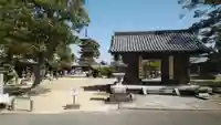 本山寺の山門・神門