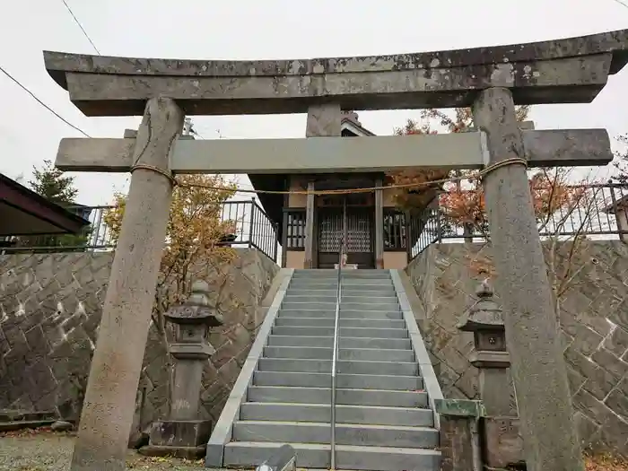 渡内日枝神社の鳥居