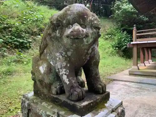 熊野神社の狛犬