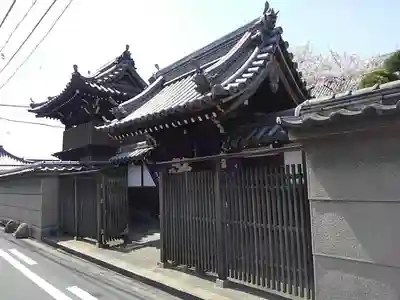 隆専寺の山門・神門