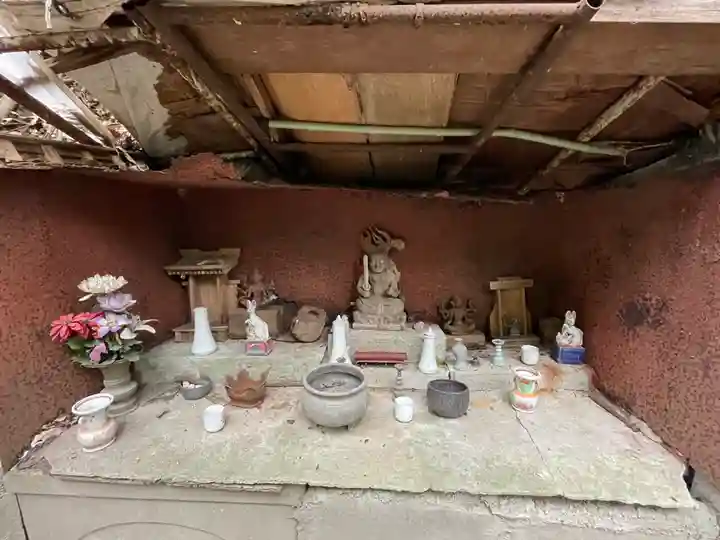 祠(兵庫区鵯越筋)のその他建物