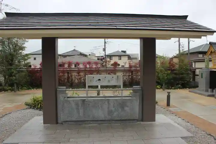 千葉縣護國神社の手水舎