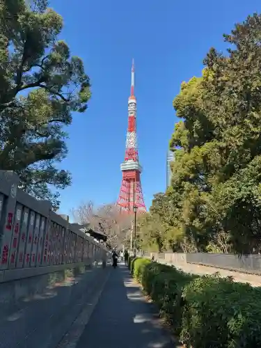 増上寺の{uncategorized: "未分類", other: "その他", undefined: "問題あり", building: "その他建物", grave: "お墓", sacred_gate: "鳥居", guardian: "狛犬", statue: "像", buddha: "仏像", history: "歴史", nature: "自然", garden: "庭園", animal: "動物", pagoda: "塔", temizu: "手水舎", mountain_gate: "山門・神門", sanctuary: "本殿・本堂", subordinate: "末社・摂社", art: "芸術", scenery: "景色", jizo: "地蔵", ema: "絵馬", goshuin: "御朱印", omikuji: "おみくじ", items: "授与品その他", amulet: "お守り", goshuincho: "御朱印帳", eats: "食事", festival: "お祭り", votive_dance: "神楽", shichigosan: "七五三参", wedding: "結婚式", experience: "体験その他", initially: "初詣", around: "周辺", anti_infection: "感染症対策"}