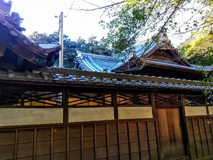 若宮八幡社の本殿・本堂