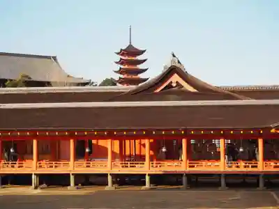 厳島神社の本殿・本堂