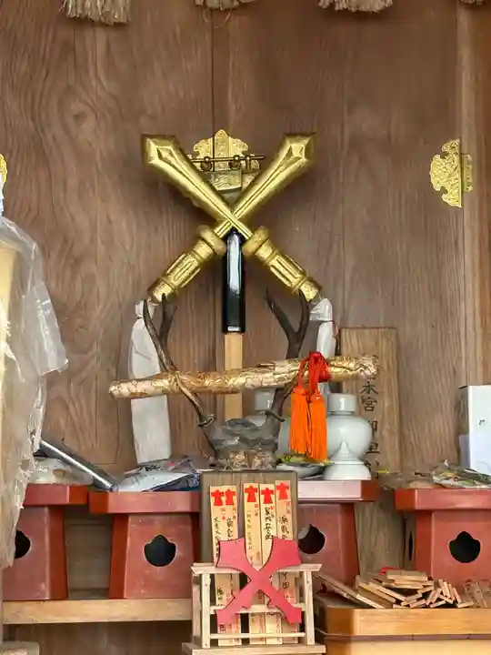 劔山本宮宝蔵石神社(徳島県)