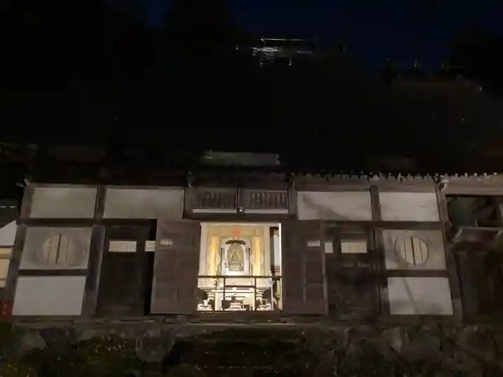 法常寺の本殿・本堂